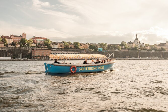 Open Electric Boat Ride in Stockholm with Live-Guide - Gröna Lund near misses and Kastellholmen’s fortress feel