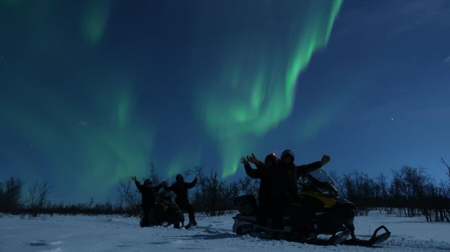 Premium Aurora Snowmobile Ride With Panoramic Views - Tipi dinner at Máttaráhkká: more than a meal, it sets the tone