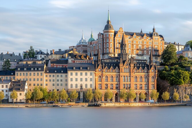 Private Golden Hour Photo Walk in Stockholm - Stop 5: Stockholm City Hall views, plus a proper sunset finish