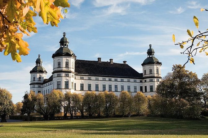 PRIVATE Skokloster Castle Tour and Viking Sigtuna City by VIP car - Private VIP car from Stockholm, done the easy way