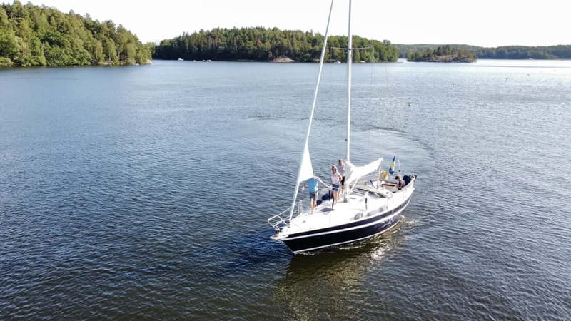 Sail & See -Private sailing Tour with Swimming & Sightseeing - Drottningholm Palace: break time, photos, and a longer sailing segment