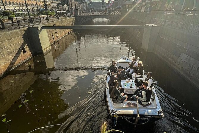 Self Drive Electric Boat in the Canals - A silent, self-drive way to see Gothenburg’s canals