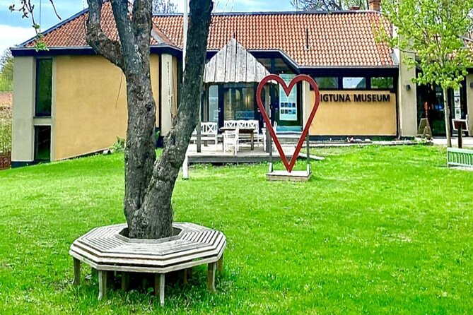 Sensational Sigtuna: A Self-Guided Audio Tour - Rune Stone nr 56: learning to read memorial symbols