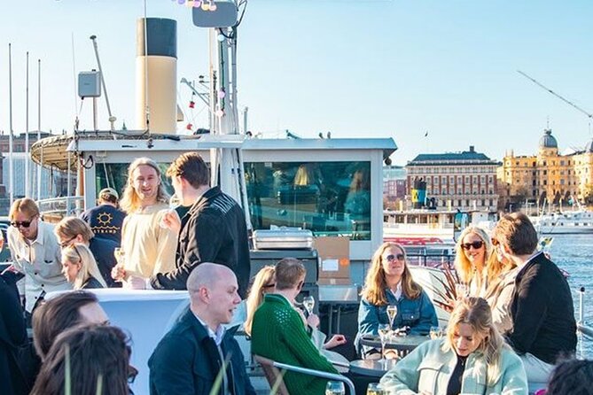 Stockholm: 2 Hour Guided Archipelago Tour - Quick take on Stockholm Archipelago by Guided Boat