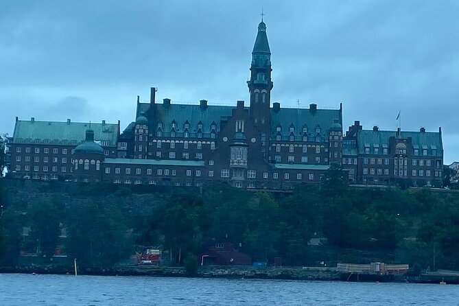 Stockholm: 2 Hour Guided Archipelago Tour - Skurusundet: straits that make Stockholm look extra Swedish