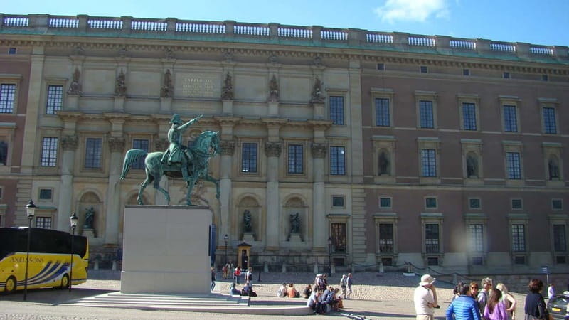 Stockholm: A Beauty On The Water - Old Town Walk & Boat Trip - What you get from the guide: context that makes the buildings make sense