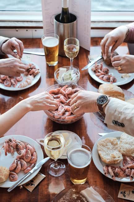 Stockholm All-You-Can-Eat Shrimp or Tacos Cruise & Coverband - Quick reasons to book this cruise night