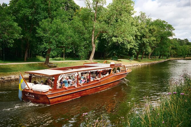 Stockholm Archipelago Tour by Classic Wooden Boat with Guide - From Gamla Stan to the Djurgården Canal, stop by stop