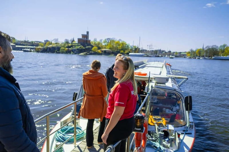 Stockholm: City Cruise with Fresh Pizza - Where you start: Royal Palace vs Gustav III Statue (and why it matters)