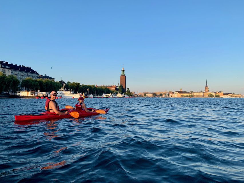 Stockholm: Daytime Kayak Tour in Stockholm City - From Safety Talk to Real Paddling: What the 2.5 Hours Look Like