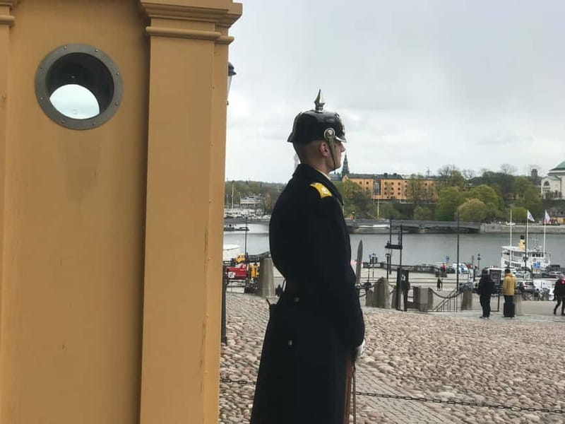 Stockholm: Full-Day Guided Sightseeing Tour with Lunch - Riddarholmen and cathedral exteriors: small stop, strong atmosphere