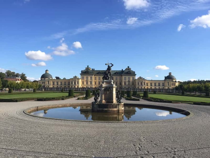 Stockholm: Full-Day Guided Sightseeing Tour with Lunch - Where pickup really matters: Stockholm Station is the safe bet