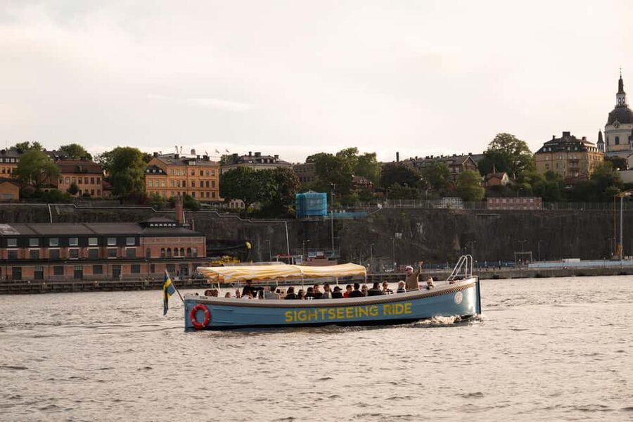 Stockholm: Guided City Sightseeing Open Electric Boat Tour - Live guide storytelling that makes facts feel human