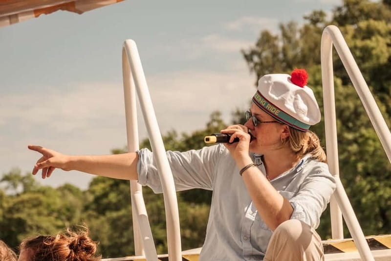 Stockholm: Guided City Sightseeing Open Electric Boat Tour - The quiet advantage of a silent electric boat in Stockholm