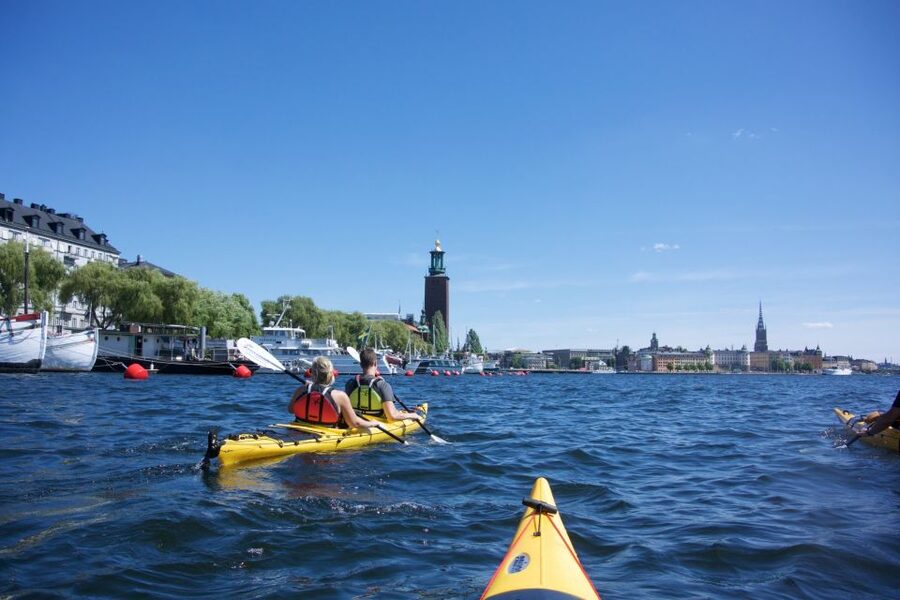 Stockholm: Guided Kayak City Tour & Optional Midsummer Meal - Why Paddling Stockholm Feels Like the Real City