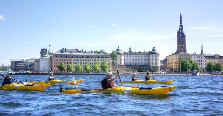 Stockholm: Guided Kayak City Tour & Optional Midsummer Meal - Morning vs Evening: Choosing Your Best Stockholm Mood