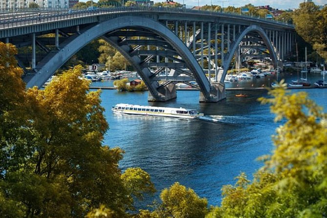 Stockholm: Highlights Boat Tour - A boat loop is the fastest way to orient yourself in Stockholm