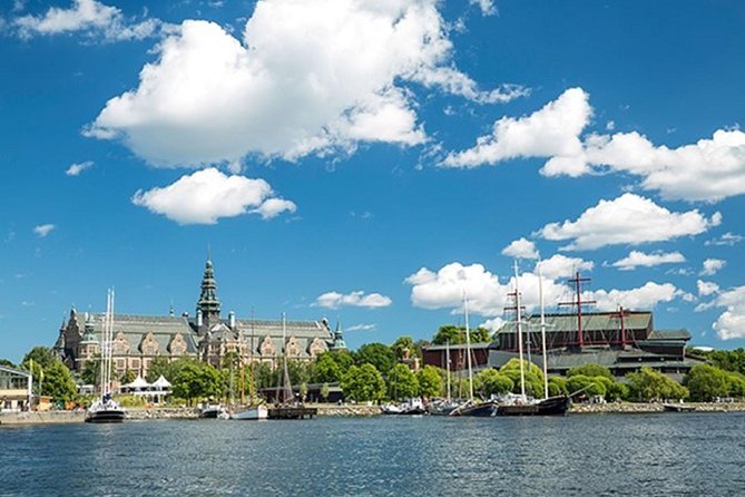 Stockholm: Highlights Boat Tour - Lilla and Stora Essingen: island neighborhoods in plain sight