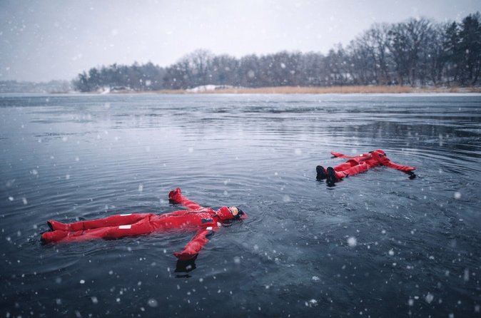 Stockholm: Hike, Forest Lunch and Cold-Water Floating - Quick takeaways