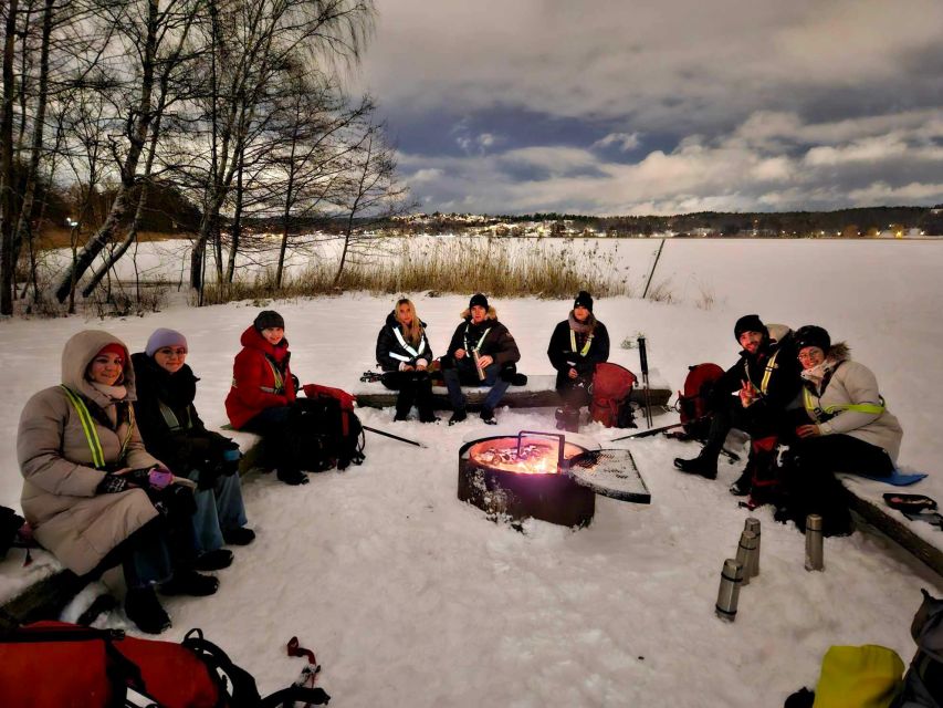 Stockholm: Ice Skating in the Moonlight with Hot Chocolate - First Guided Session on Natural Ice: Learn to Balance Fast