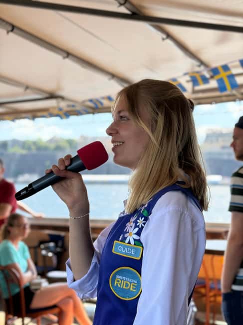 Stockholm: Midsummer Archipelago Boat Tour Live Guide - The live guide experience in English and German