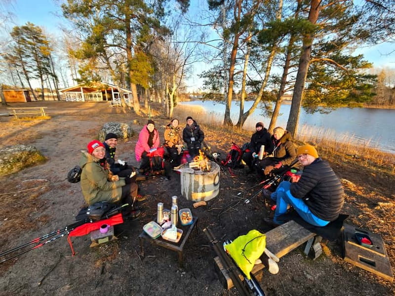 Stockholm: Nordic Ice Skating for Beginners on a Frozen Lake - Kicksled option and other ways the guide keeps you included
