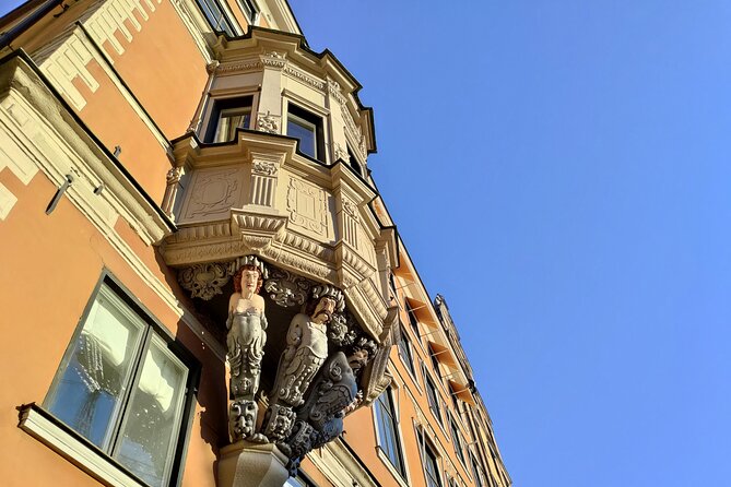 Stockholm Old Town 2h Private Walking Tour - Private local guide - Entering Gamla Stan from Stortorget at 5 pm