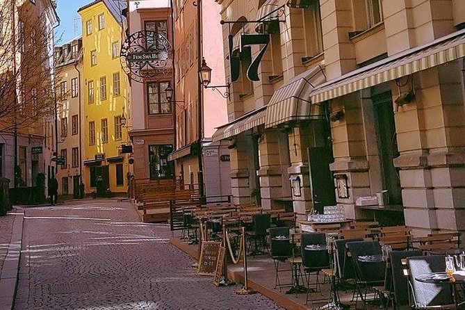 Stockholm Old Town 2h Private Walking Tour - Private local guide - Guide personality: Angus and Jonathan as examples