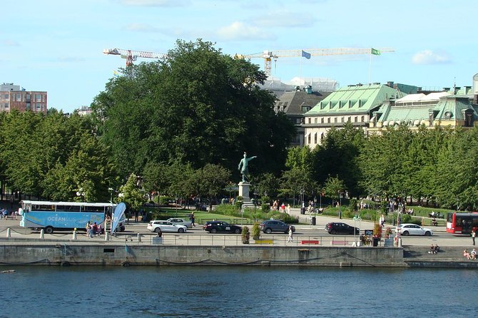 Stockholm Old Town and the Viking Museum, a Small Group Walking Tour - Lejonbacken at the Royal Palace: Karl XII’s eastward point and Sweden’s pivot after setbacks