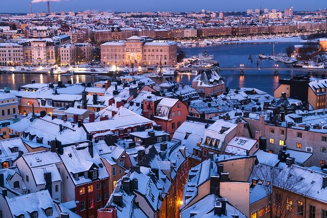 Stockholm Old Town Gamla Stan, Historic Walking Tour, Small group - Mårten Trotzigs gränd: the narrowest street test