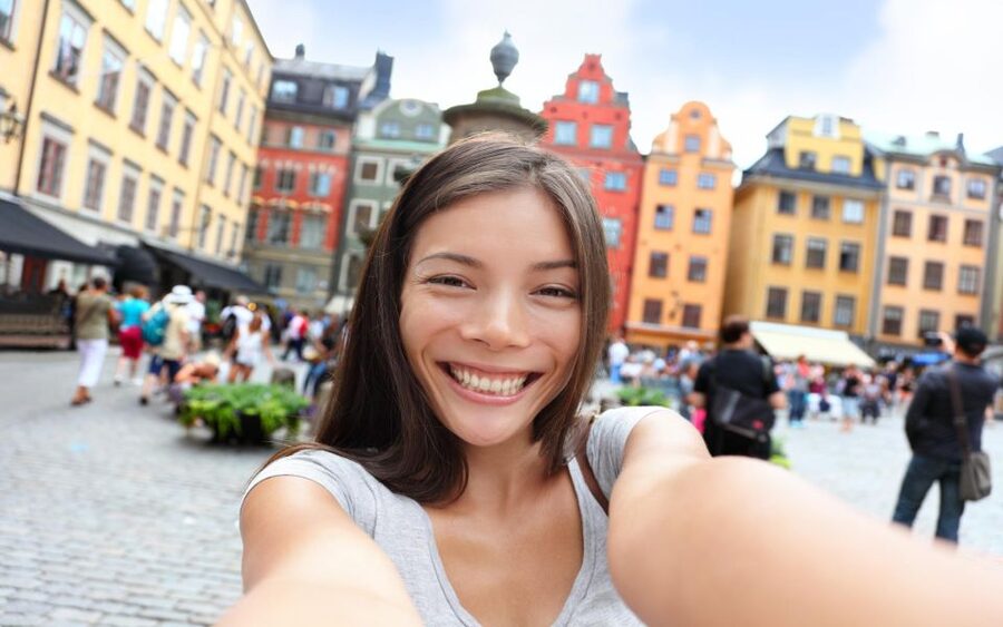 Stockholm: Old Town Highlights Private Walking Tour - When plans can adjust: church services and a Monday Hallwyl Museum closure