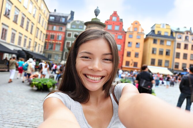 Stockholm Old Town Highlights, Royal Palace, Vasa Museum Tour - Parliament House: where the tour grounds the royal glamour