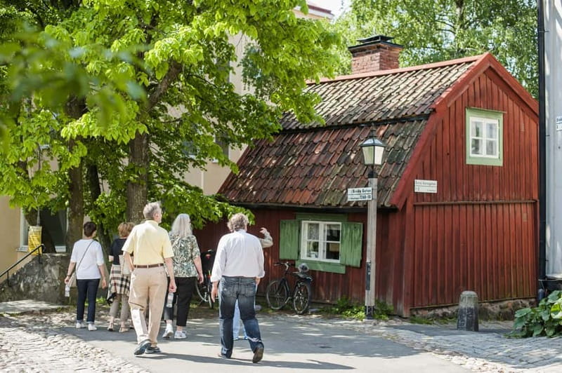 Stockholm: Old Town & Vasa Museum Skip-the-Line Private Tour - The Big Idea: Fast Old Town, Priority Vasa, Real Views