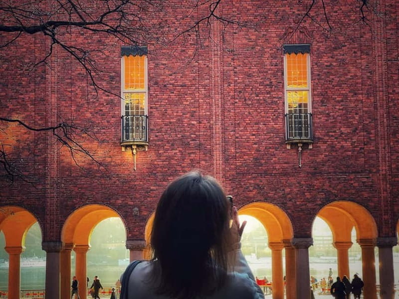 Stockholm Old Town Walking Tour: History & local Insights - Helgeandsholmen Parliament start: why this tour begins with power