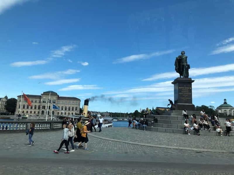 Stockholm: Private Guided Car Tour and Vasa Museum Entry - Royal Palace and the Old Town: Seeing Stockholm With Context