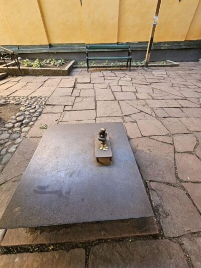 Secrets of Gamla Stan Guided Tour w/ Fika Option