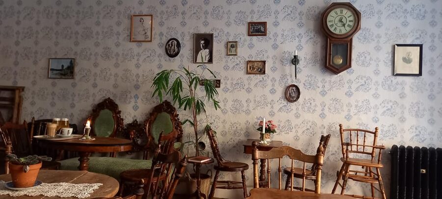 Stockholm: Secrets of Gamla Stan Guided Tour w/ Fika Option - Price and value: why $16 per person makes sense here