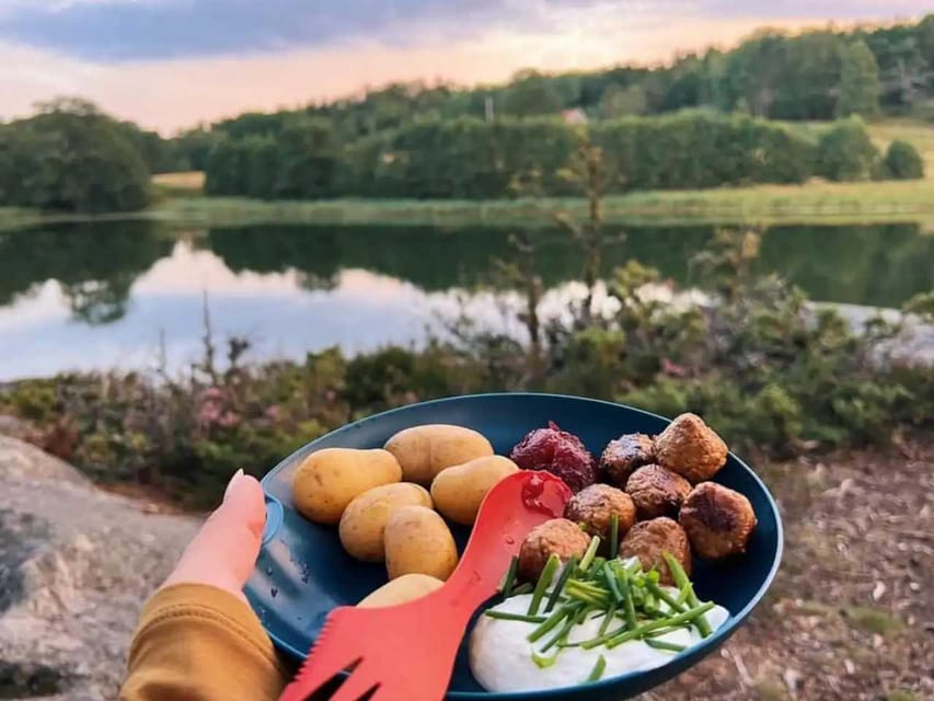 Stockholm: Sunset Hike in Tyresta National Park with Meal - Sustainability choices: the tradeoffs are part of the deal