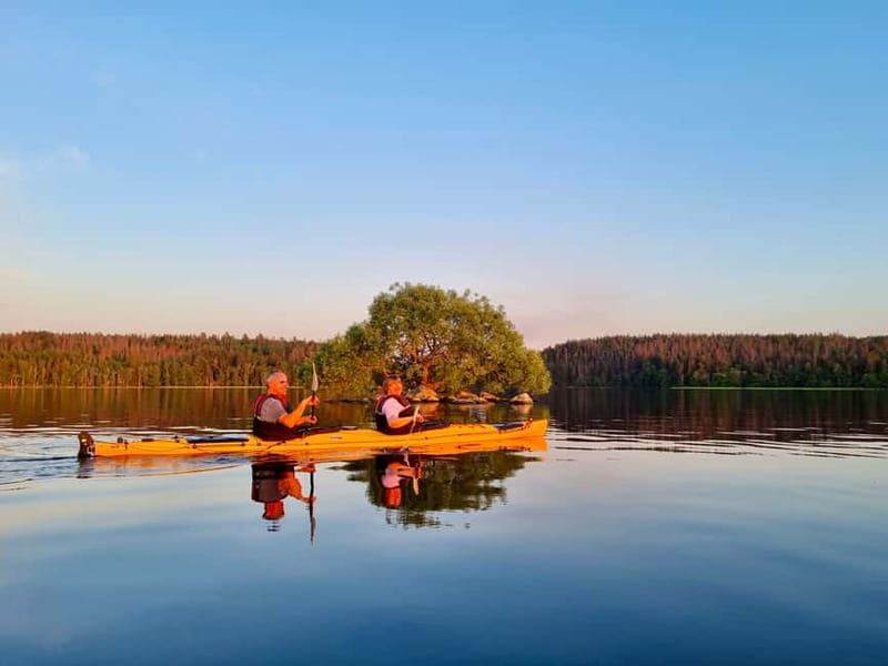 Stockholm: Sunset Kayak Tour on Lake Mälaren with Tea & Cake - Meeting at Kallhäll Station or Riddarholmen Church, then heading out by van
