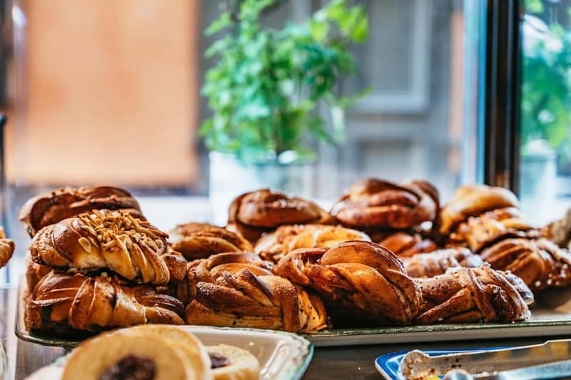 Stockholm: Swedish Food Guided Walking Tour - Lunch with seafood, and why this is better than a restaurant detour