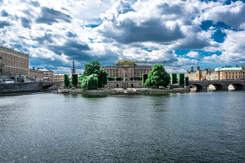 Stockholm Syndrome: 3-Hour Private Walking Tour - Södermalm on foot: A different Stockholm mood and street-level details