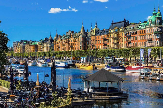 Stockholm Tour + Drottningholm Palace by VIP car PRIVATE Guide - Gamla Stan in 1 hour: medieval streets, quick orientation, and smart stops