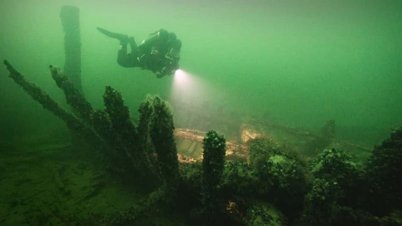 Stockholm: Vasa Museum and Vrak Museum of Wrecks Combo Entry - Vrak Museum of Wrecks: Baltic wreck archaeology, with VR views and holograms
