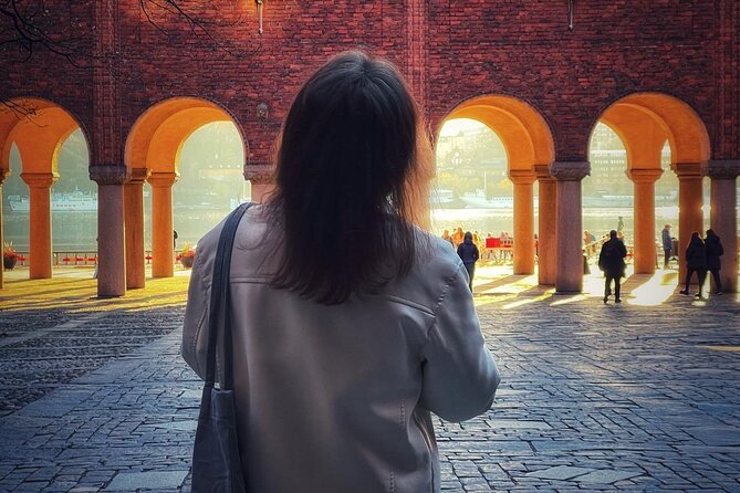 Stockholm Walking Tour – Gamla Stan Highlights - Walking logistics: meeting point and pacing in real life