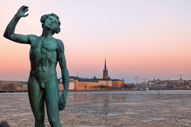 Stockholm Walking Tour – Gamla Stan Highlights - Stop 3: Riddarholmen Church for the quiet side of royal history