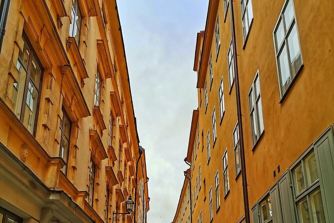 Stockholm Walking Tour | Max 10 People - Riksbron: The Bridge to Parliament and the Future of Islands