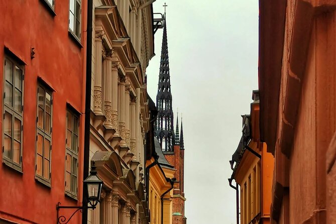 Stockholm Walking Tour | Max 10 People - Slottsbacken Obelisk: Why the Royals Are Not “Swedish”