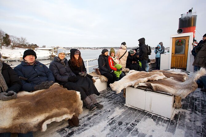 Stockholm Winter Boat Tour with Guide - Fjäderholmarna by boat: seeing Stockholm’s islands from a new angle