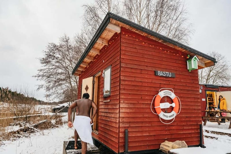 Stockholm: Winter Kayaking, Swedish Fika, and Hot Sauna - Winter kayaking, fika, and sauna in the Stockholm Archipelago within reach