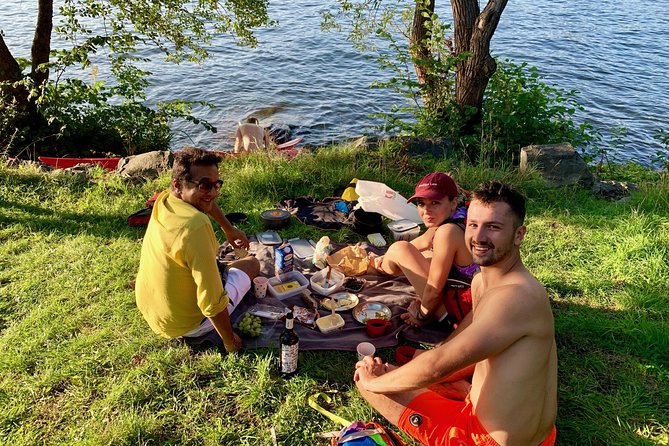 Sunset Kayak Tour in Central Stockholm and Swedish Fika - Getting the most from your guide: stories, pacing, and small-group attention